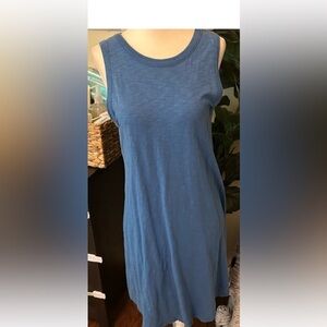 Blue dress Universal Thread size Medium, scoop neck